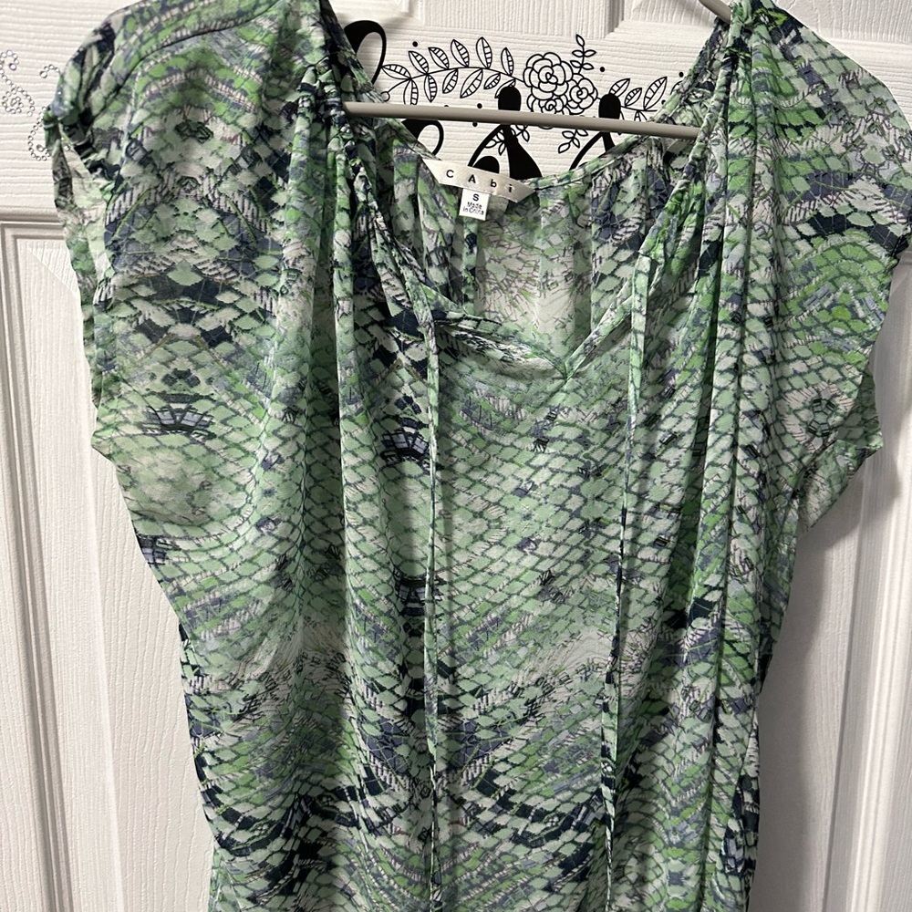Beautiful Cabi snake skin print blouse